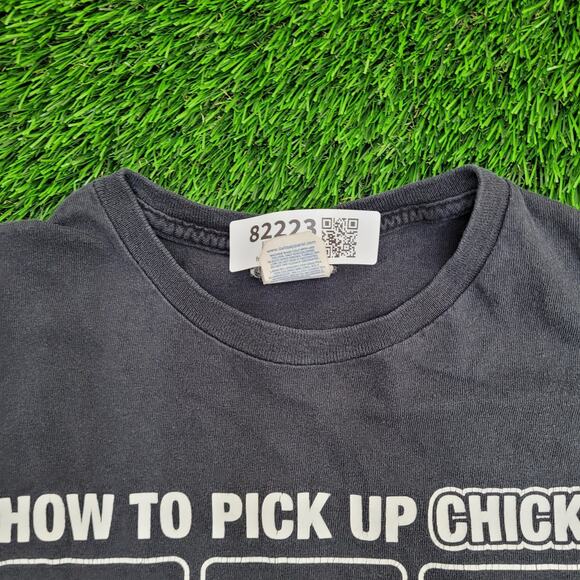 Vintage Funny Chicken Shirt M/L 21x25 Humor Faded Crop Y2K - Picture 8 of 14